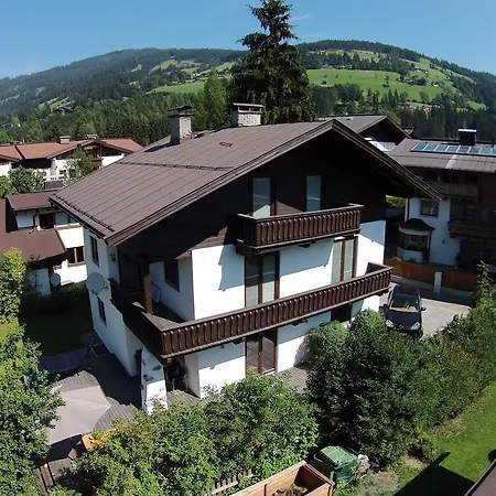 Dağ evi Chalet Berg & Bach Kirchberg in Tirol